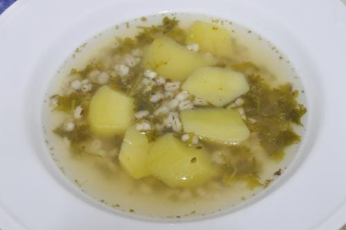 Jak uvařit jednoduchá bramborová polévka s krupkami ? Snadné recept, připravený za 30 - 45 minut